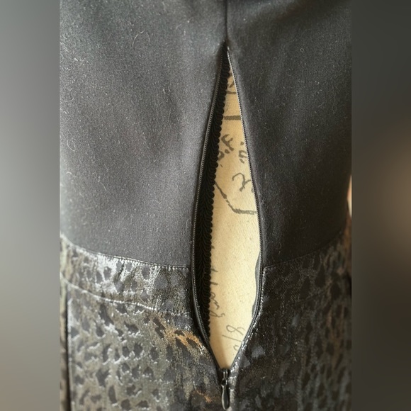 LaROK Deep Scoop Neck Dress, Black-on Black Leather-Look Skirted Bottom NWT (M) - Picture 8 of 8